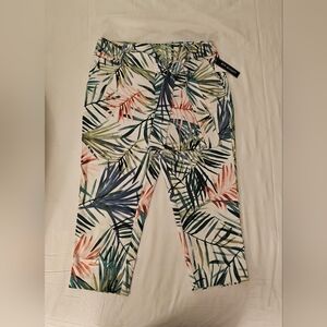 NWT Fit Sight Tropical print Capri Pants